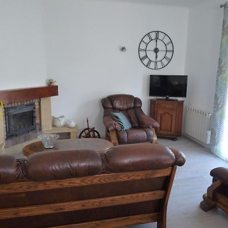 Appartement Independant Dans Villa, Entre Frejus Et St Raphael Exterior photo